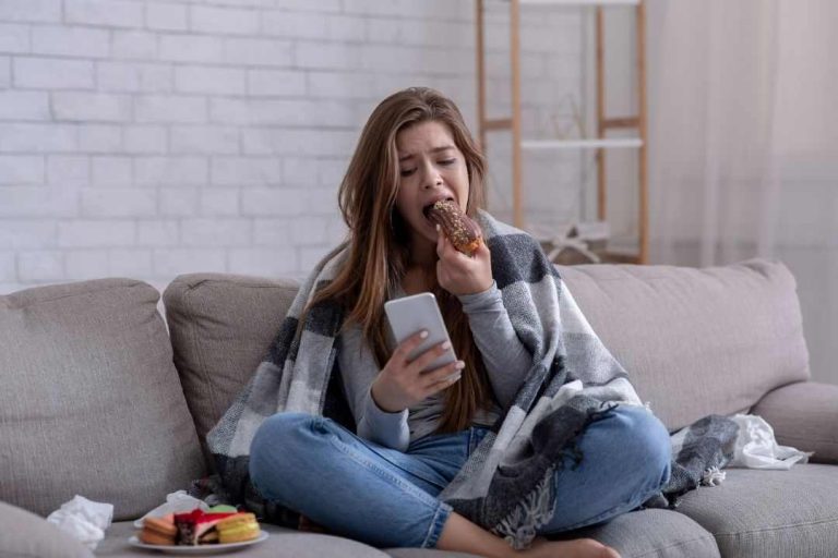 A-Guide-to-Emotional-Eating-Triggers-and-Strategies-for-When-It-Gets-Out-of-Control
